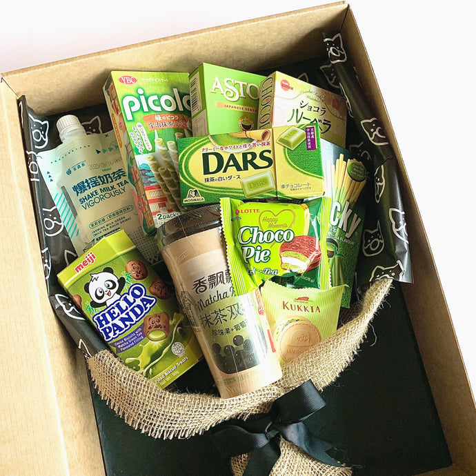 Order snack bouquet delivery online. Asian snacks & snack box Australia. Personalised gifts. Featuring matcha Japanese snacks from Meiji, Lotte & Pocky.